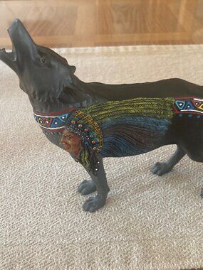 Westland "Call of the Wolf" Figurine